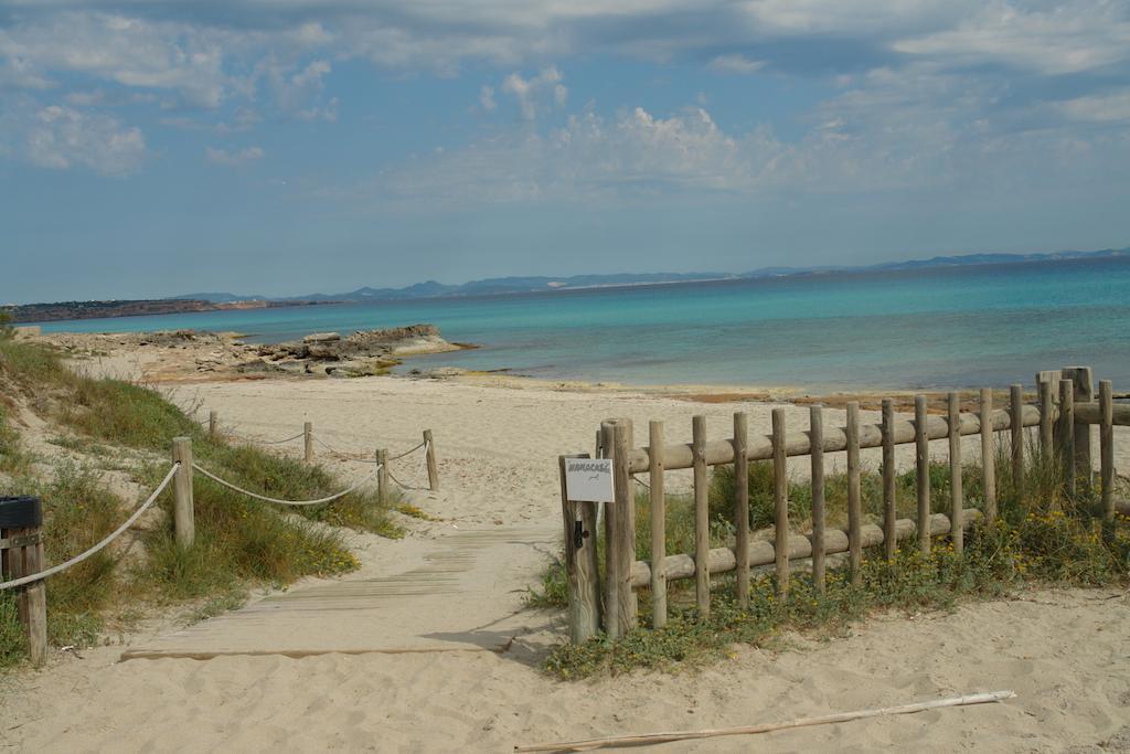 Apartamentos Escandell - Formentera Vacaciones Playa Migjorn Exterior photo